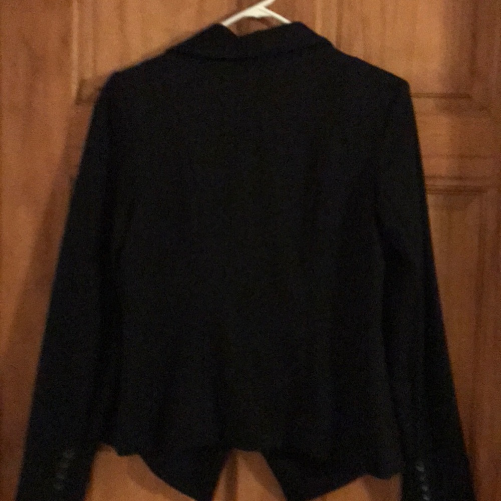 Blazer - Picture 2 of 2
